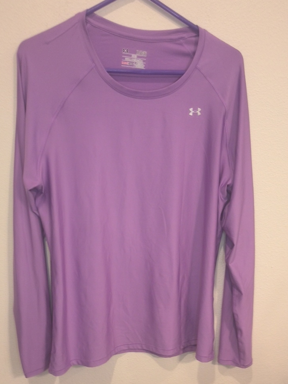 Under Armour Women’s Lavender Long-Sleeve Performance Tee XL